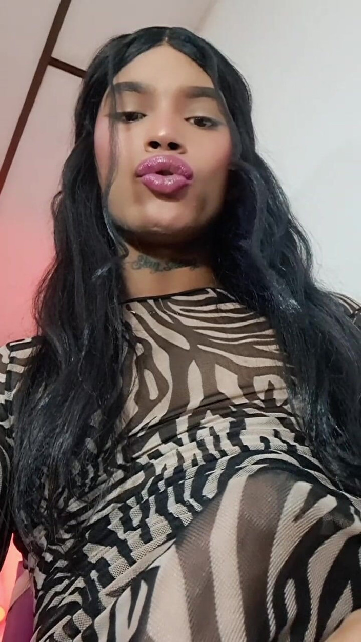 Valera Toro: मेरा सख्त लंड तब तक धड़कता है जब तक मैं गर्म दूध नहीं फोड़ देता