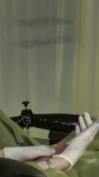Lady Lilith - clinique en caoutchouc exxtreeem, partie 2