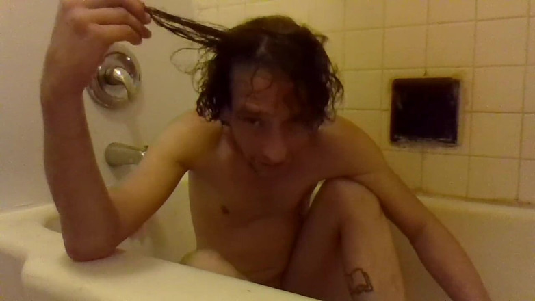 LilTaste: Capelli del cuoio capelluto e corpo nudo ricoperti di mia...