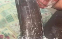 一个大学大黑是如何用他的大黑搞砸那个深喉玩具 第1部分