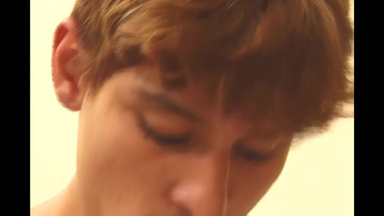 Planet Shemale: Jucăria de futut transsexuală ia fiecare centimetru cu plăcere