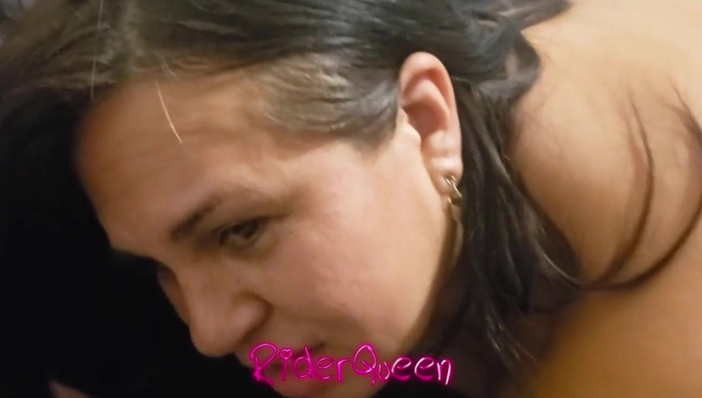Riderqueen: Suami cuckold menonton istri bbw anal ti