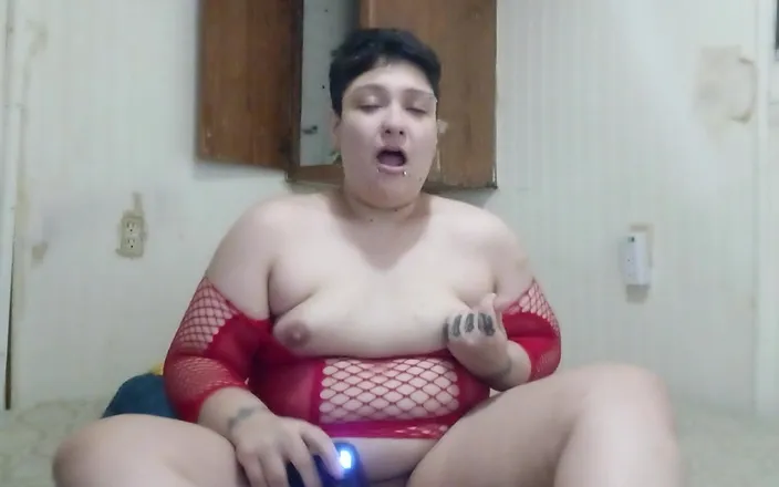 Prince Dez: Prince Dez Plays with Tiny Tits and Vibrates to Cum