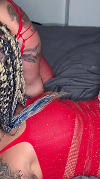 Hotwives Share a Young BBC