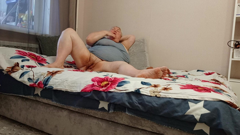 Zona901: Komşu işten sonra amına mastürbasyon yapıyor