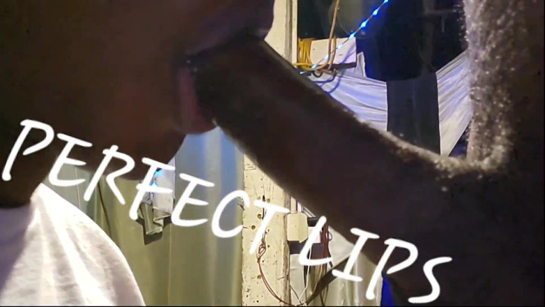 MS Perfect Lips: Buzele perfecte l-au făcut să țâțoasă tare! De la ea, futându-i...