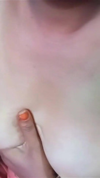 Amico ammu testa le tette ammu