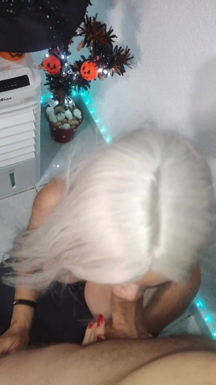 Debora Mendes: Phép cấm kỵ Wellington mất kiểm soát trong màn thổi...