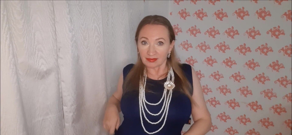 MariaOld: Abuela caliente con enormes tetas naturales y bonito sin cuello