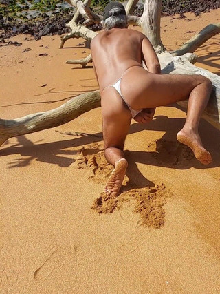 Ladysilvas: Ladysilva mi gran culo en la playa