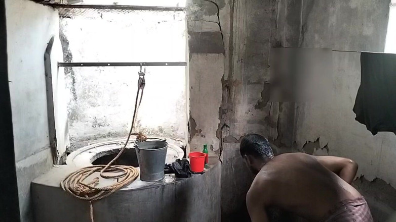 Desi Tits: Prysznic kąpiel po raz pierwszy sąsiad facet jebanie chłopiec twink