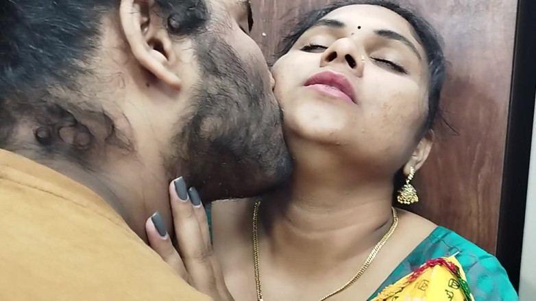 Vaigavarun45: Mallu boss має гарячий секс з покоївкою