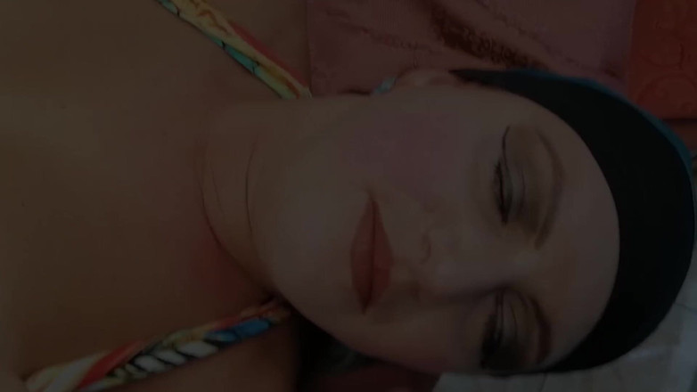 Asisa_oz: Мой парень позволяет мне сосать его член, а затем трет его член и вставляет его внутрь