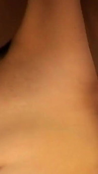남친이 지켜보는 동안 십대 Kati의 첫 흑인 대물 자지