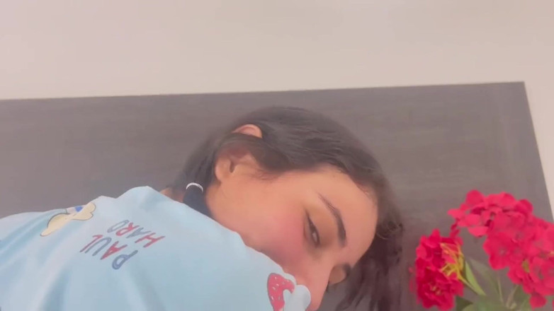 Jenifer Play: Verlorene herausforderung muss jetzt meine muschi essen