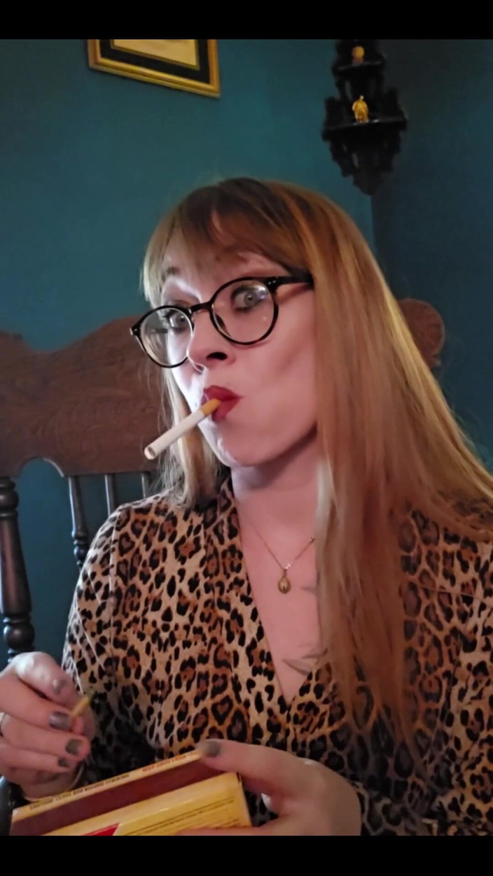 MistressThrope: Ah, la magia del día de joroba. Disfruta de este...