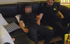 Prietenul hetero Chris vrea să vină după muncă pentru un moment de relaxare