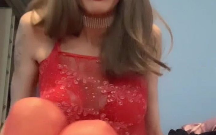 Lisa Luvly: 빨간 실크 스타킹