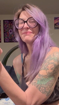 67 Giantess Long Finger Bite