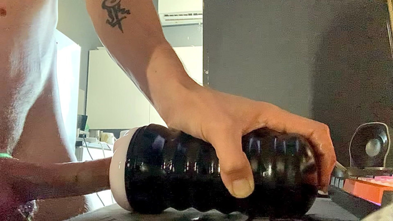Curvedandcut: Fleshlight De Cerca