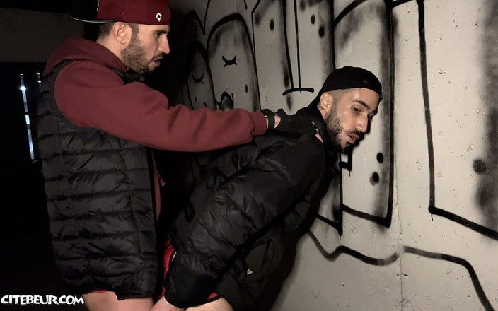 COCKSUCKERprod: Suptul de pulă este groapa de spermă a lui Rafael în...