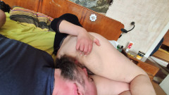 Hairy Homemade Amateur Orgasms: Marido implora para eu limpar minha bunda, e ele está...