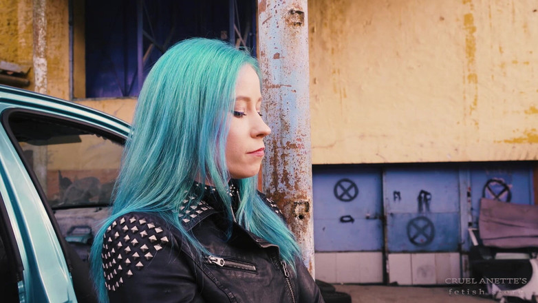 Cruel Anettes fetish world: Kouření Na Demoličním Dvoře