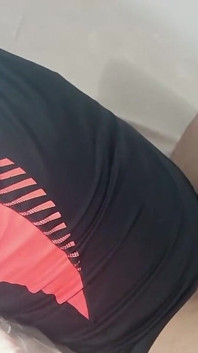 Isteri curang menghisap kawan suami