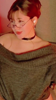 Hi, I'm Ukii, Your Favorite Waifu