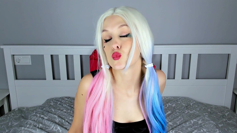 Candystart Videos: Harley Quinn. Baci
