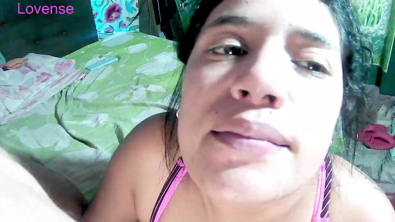 Britanly-Brow: J’ai vu ma demi-sœur à forte poitrine en la baise. Je...