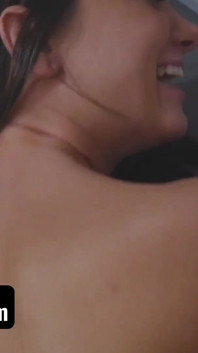 SisLovesMe - la bella sorellastra formosa gia paige si gode una scopata hardcore tabù con il fratellastro