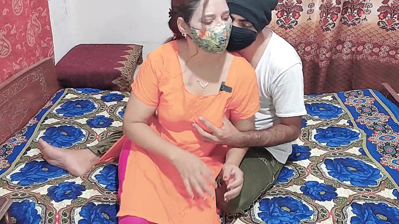 Gullnazkhan: पति ने अपनी परेशान पत्नी के साथ सामंजस्य बिठाया, और उन्होंने वास्तव में सबसे अच्छा चुदाई का आनंद लिया
