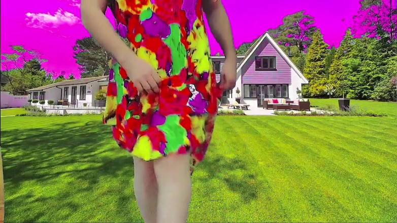 Kitty_Cross: Color me fabuloso: explorando opciones de moda atrevidas