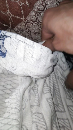 Hottypussy18: Hej, holka polyká moje sperma