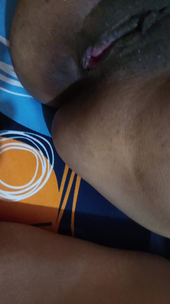 Moo DBOXXX: Ibumu bayar uang sewa bulananku