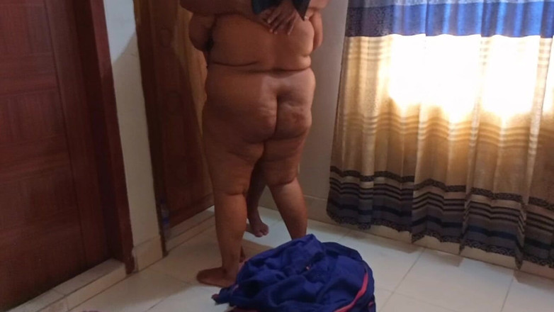 Aria Mia: Дезі гарячу тітоньку відтрахав незнайомець у готельному номері