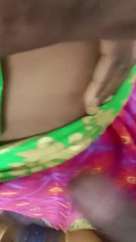 Tamilisches heißes mädchen betrügt, fickt in pfeifenmechaniker zu hause, sehr heiße große möpse, schwanz lutschen muschi lutschen hart, ficken, abspritzen kurz rein