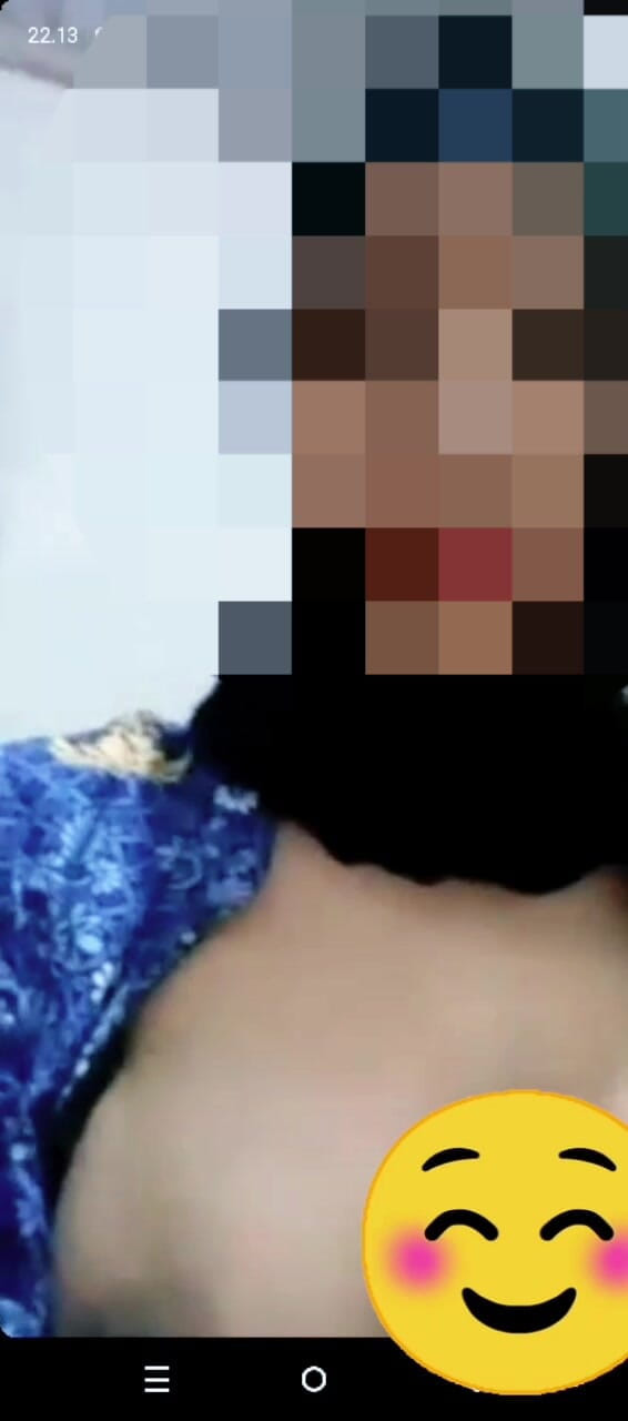Astriana88: 자지를 원하고 싶어하는 계모 우유 Liatin Dong