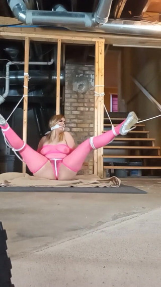 Tropical Lust: BTS bondage shoot