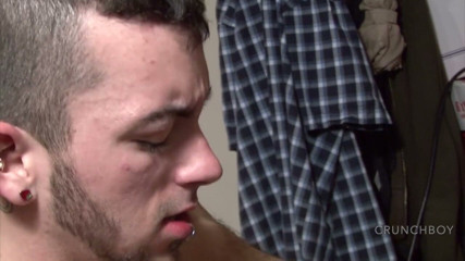 FETISH BDSM STUDIO: Chicos tatuados y perforados en sexo a pelo