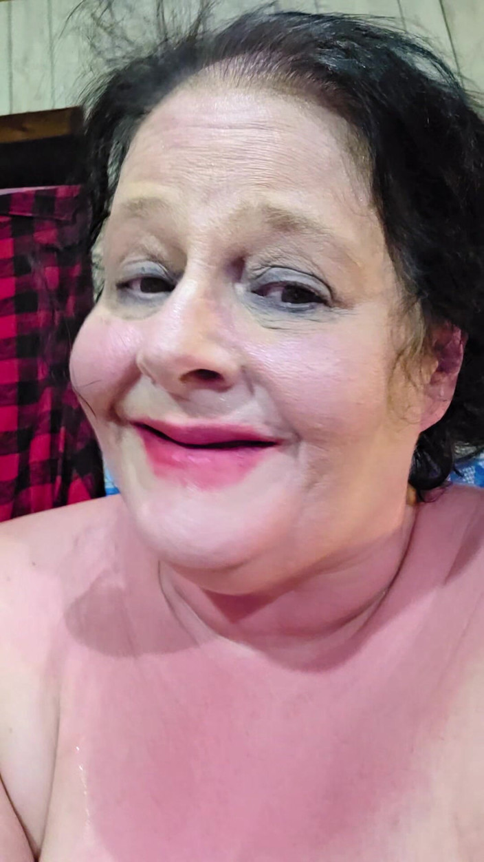 HerculesnVENUS: 牢友女同性恋做爱，直到她直视访问鸡巴在上面操她