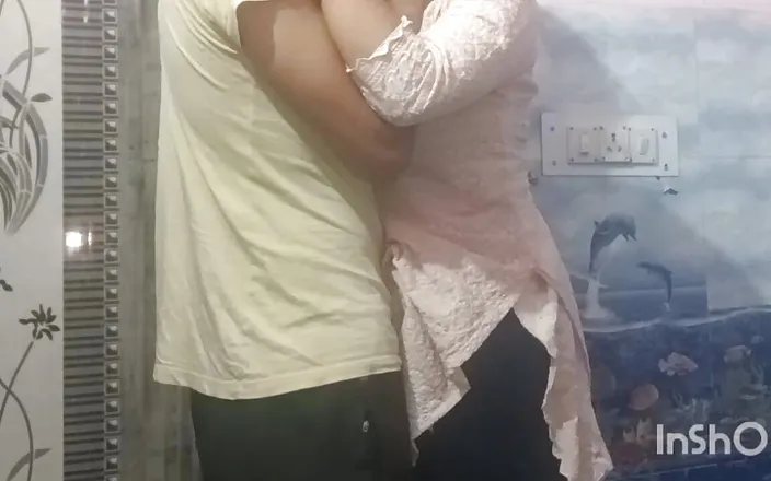 Couple's Diary: Nadržená muslimská dívka tvrdě šuká se svým přítelem