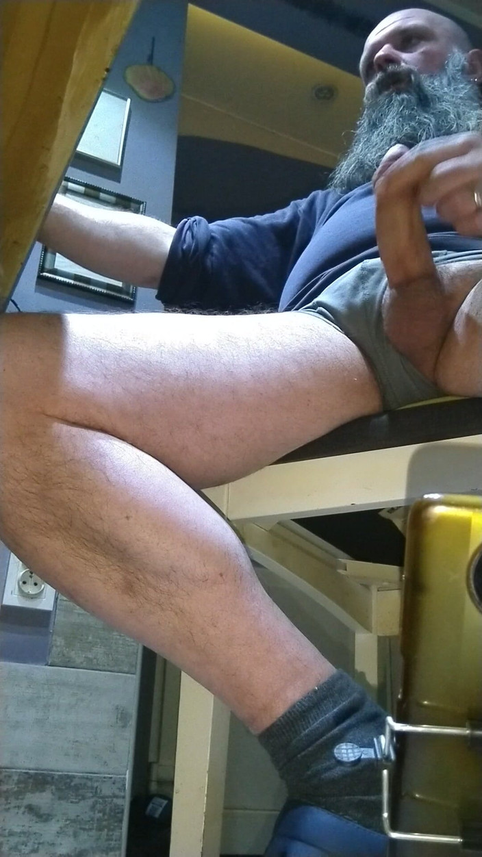 Wanker: Jonge Kerel Die Aan Zijn Grote Pik Trekt