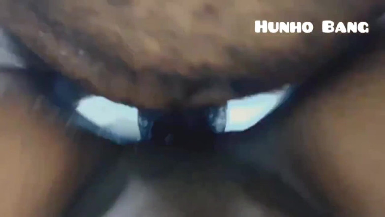 HunhoBang: 我让她玩弄我的鸡巴