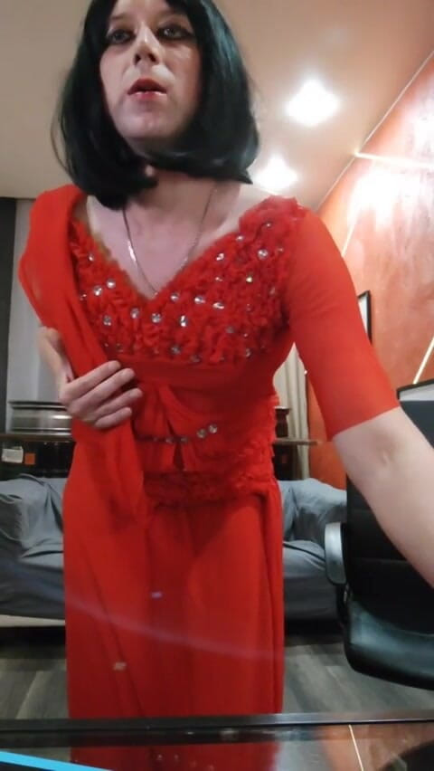 MilenaSV: Tanze sissyboy