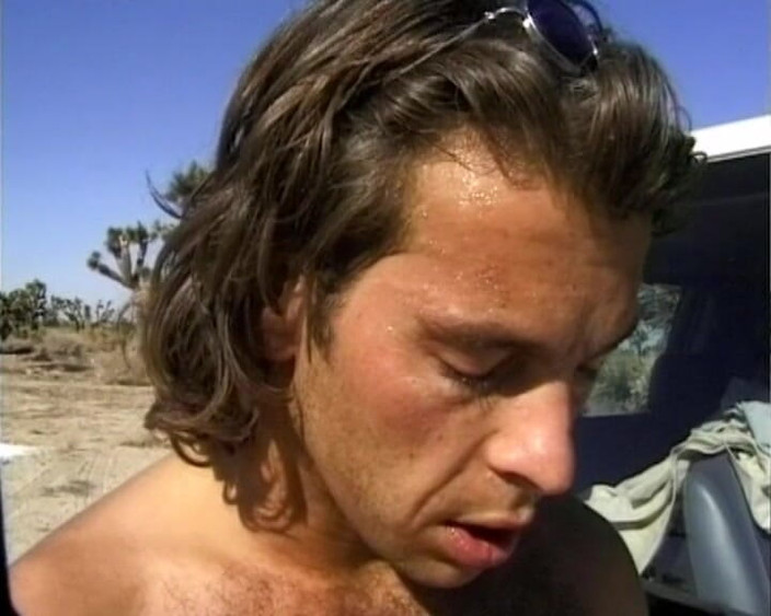 German Homemade: Bu yaramaz Alman otostopçu yarak emiyor ve biniyor