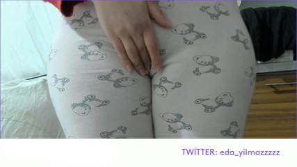 turk_milf_porno: Pijamalı Türk orta yaşlı seksi kadın porno büyük götlü domaltarak...