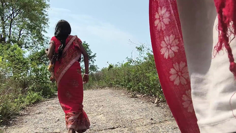Poonambhabhi village: 핫한 기르프렌드 XXX 비디오