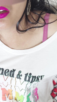 Meio-irmão juntou-se quando a meia-irmã Priya sozinha com pornô e vibrador em áudio hindi